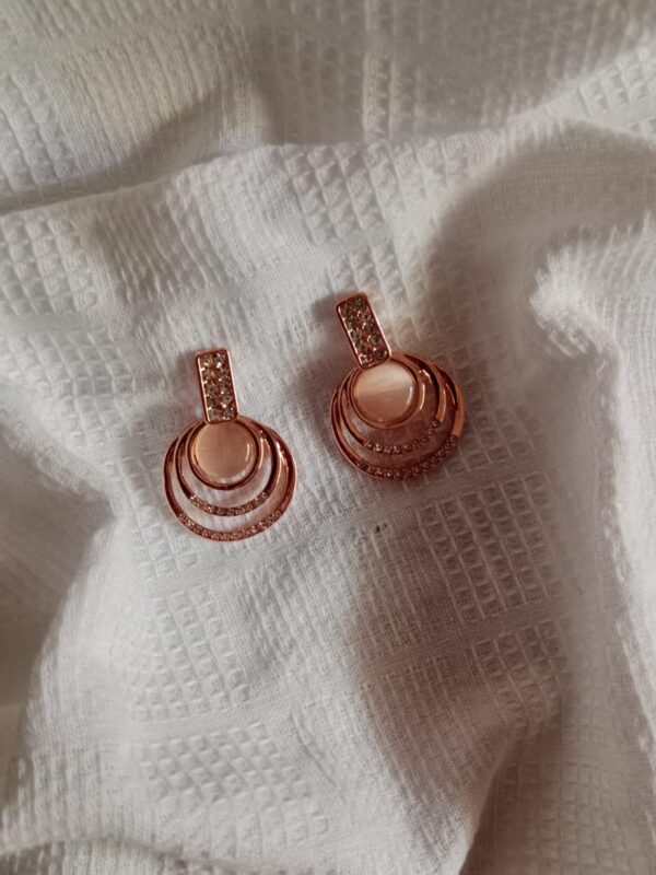 Nehyr Rose Gold Triple Hoop Elegant Earrings - Image 3