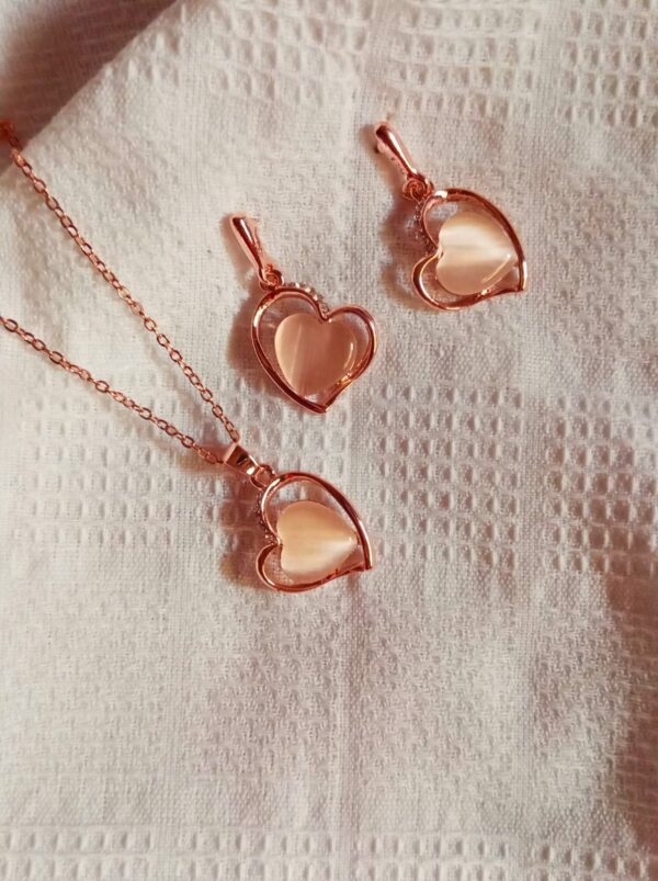 Nehyr Rose Gold Heart Pendant Necklace & Earrings Set with Pink Stone