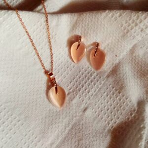 Nehry Rose Teardrop Pendant Necklace & Earrings Set