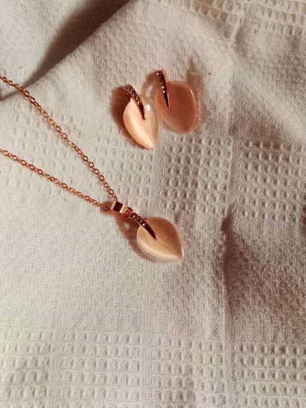 Nehry Rose Gold Teardrop Pendant Necklace & Earrings Set with Pink Stone - Image 2