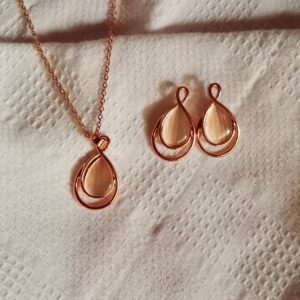 Nehry Rose Elegant Drop Pendant Necklace & Earrings Set