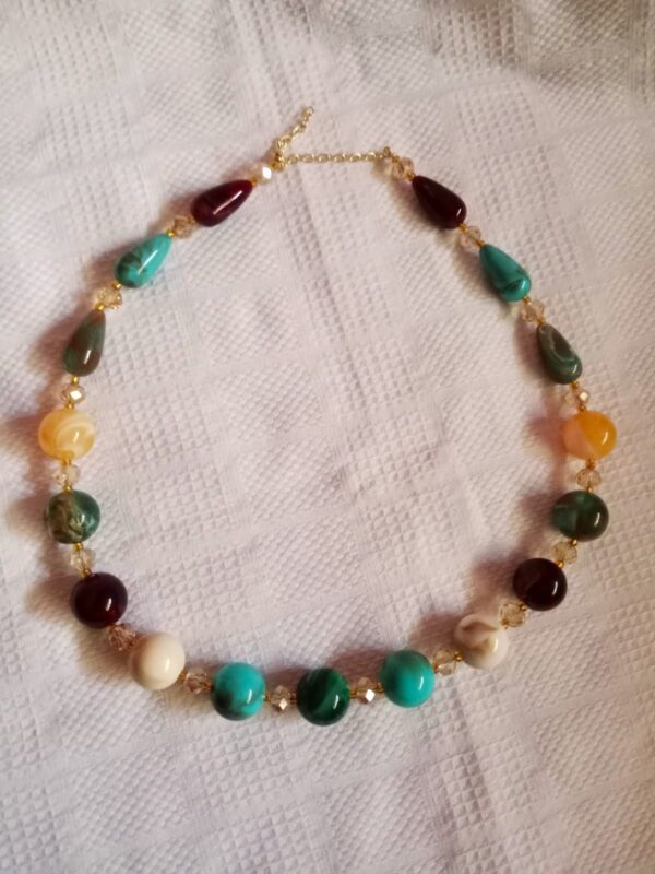 Nehyr Elegant Multicolor Bead Necklace & Earrings Set - Image 3